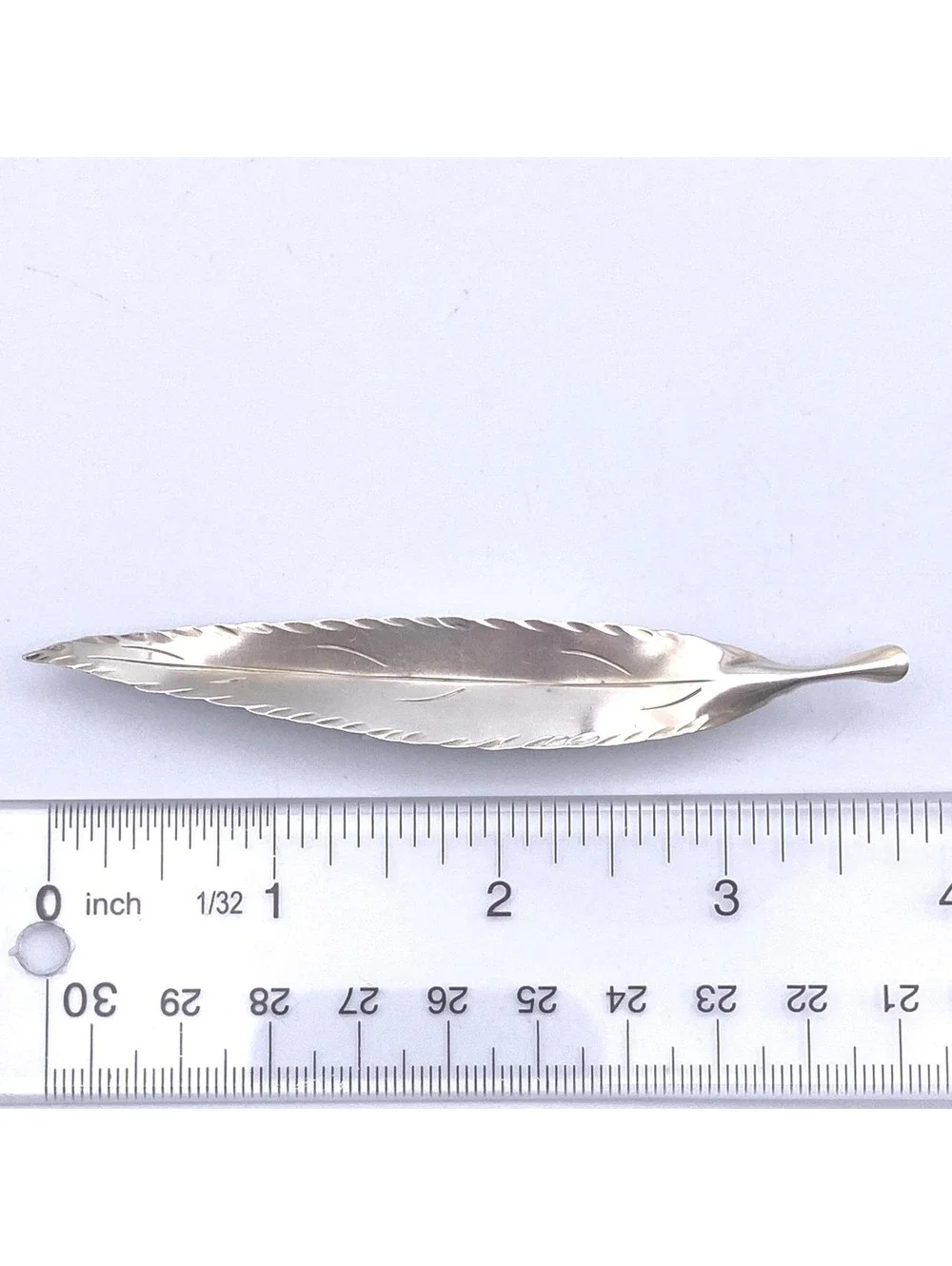 Vintage STUART NYE Sterling Silver Feather Brooch.
